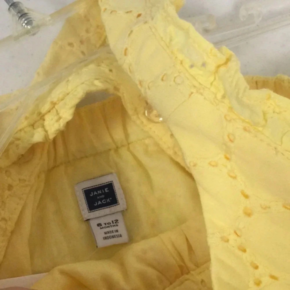 NWT Janie & Jack 6-12M Yellow Eyelet Dress - Picture 6 of 7
